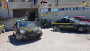 Operazione “Alto impatto”, 16 persone finiscono in manette item-thumbnail