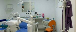 Odontoiatra lavorava senza laurea e senza specializzazione. Chiuso uno studio dentistico nel crotonese item-thumbnail