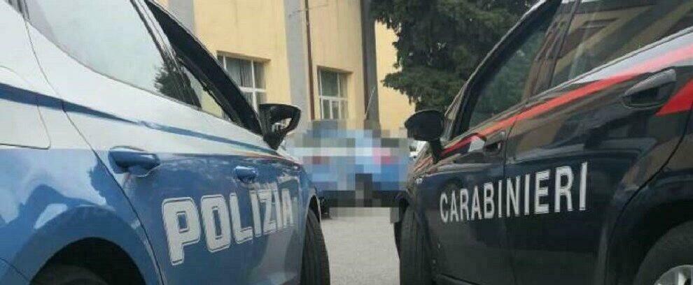 Entrano in chiesa per rubare le offerte, due arresti a Crotone