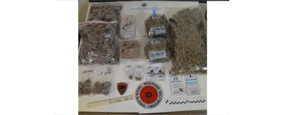 Arrestato dalle volanti con 2,5 kg di droga. Scattano le manette per un calabrese