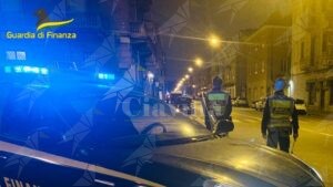 Operazione “Bianco Sporco”: Eseguite 22 misure cautelari per associazione a delinquere finalizzata alla truffa aggravata item-thumbnail