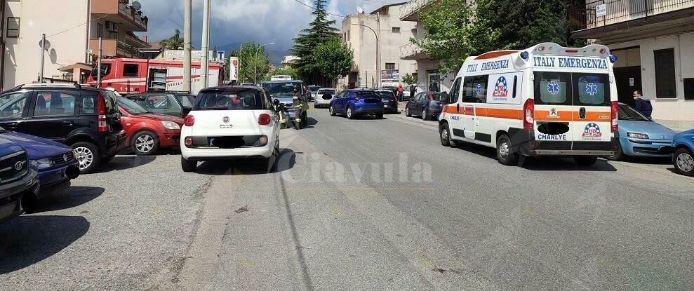 Incidente stradale a Gioiosa Ionica tra un’auto e un furgone che trasportava bambini