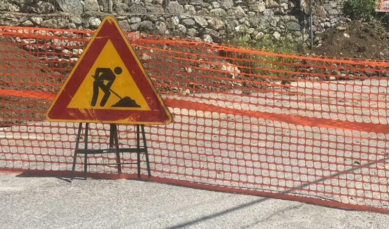 Concluso un importante intervento sulla viabilità a Gioiosa Ionica, proseguono i lavori tra il centro e la zona costiera
