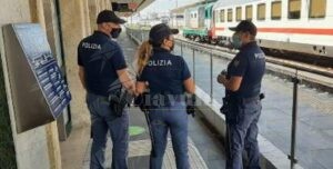 Ricercato per rapina arrestato su un treno a Locri item-thumbnail