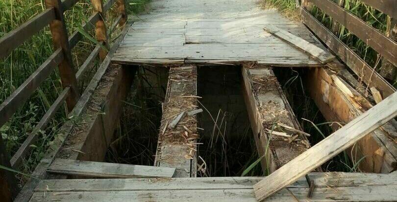 La pista ciclabile tra Caulonia e Roccella interrotta da un ponte bruciato