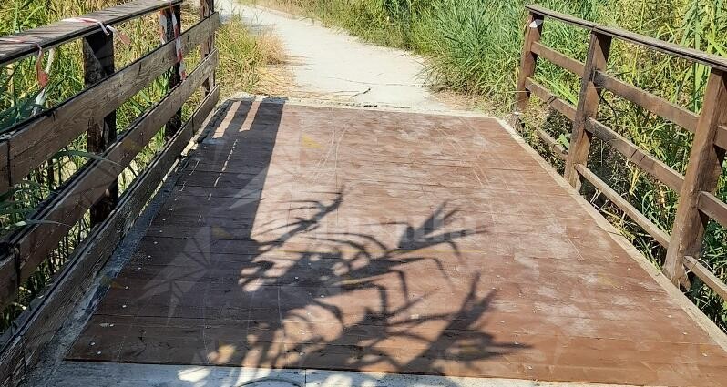 Riparato il ponte bruciato sulla pista ciclabile Caulonia Roccella