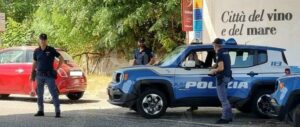 Controlli della polizia nel crotonese, accertate irregolarità in due locali item-thumbnail