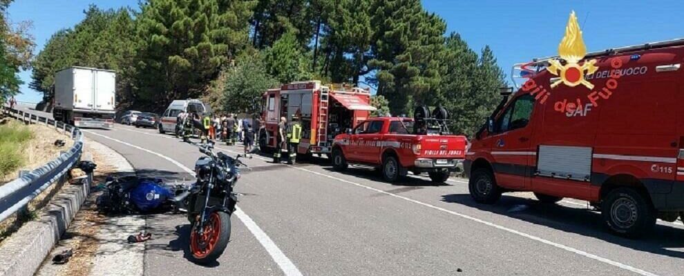 Violento scontro tra due moto nel catanzarese, centauro trasportato in elisoccorso all’ospedale