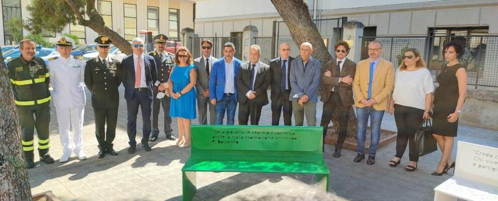 A Reggio Calabria installata la nuova panchina parlante, nel ricordo di Paolo Borsellino