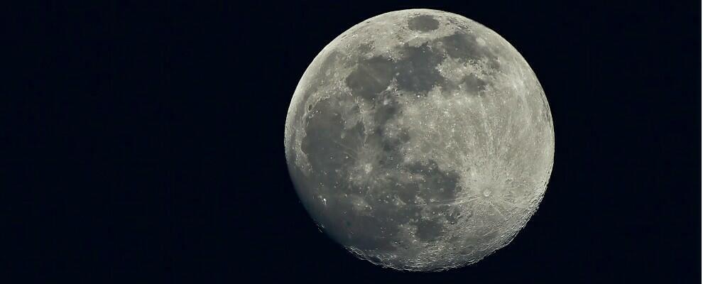 Stasera al Planetarium Pythagoras di Reggio Calabria si potrà  ammirare la “Superluna”