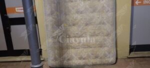 Caulonia marina, materasso abbandonato per strada da 8 giorni item-thumbnail