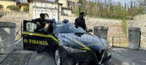 Riciclaggio e frode fiscale, eseguite 27 misure cautelari. Operazioni anche in Calabria, sequestrati 93 milioni di euro item-thumbnail