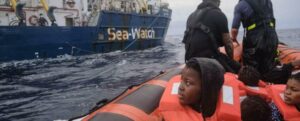 Migranti: Sea Watch 3 in arrivo a Reggio Calabria con 427 persone item-thumbnail