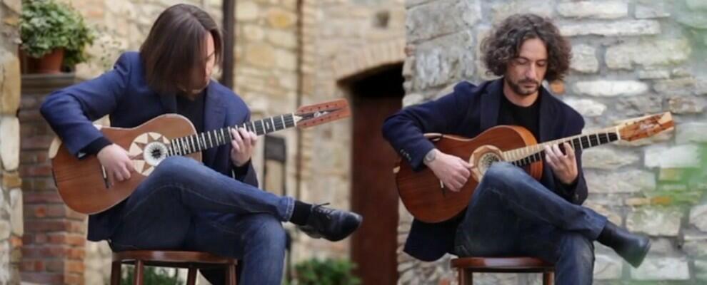 Il duo di chitarra battente Loccisano-De Carolis ospiti in Francia per una première internazionale
