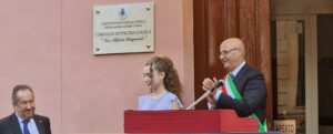 Roccella: intitolato il comando di Polizia Locale ad Alfredo Fragomeli e la sala della giunta a Giusy Bruzzese item-thumbnail