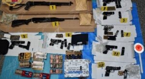 Scoperto un arsenale di armi nel reggino, denunciate due persone item-thumbnail