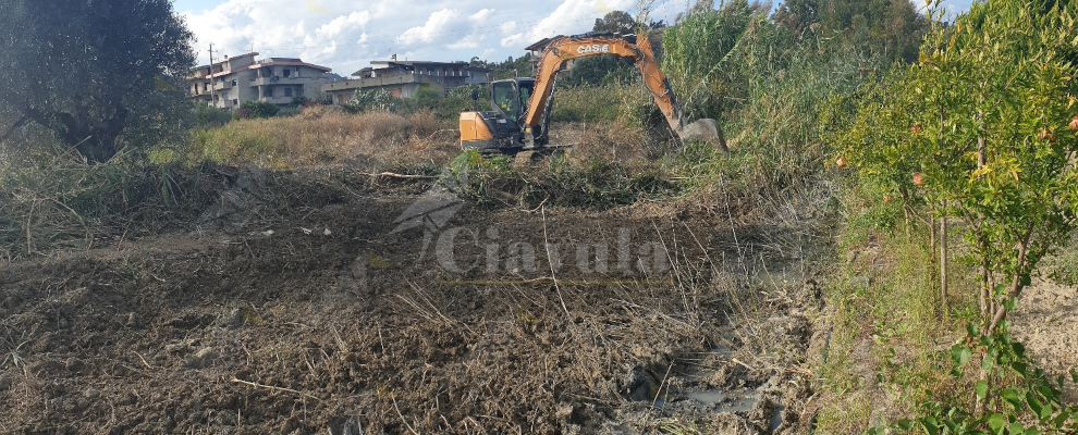 Caulonia, Vozzo: “La pulizia del torrente Canne la svolge il Consorzio di Bonifica ed è finanziata dalla Città Metropolitana”