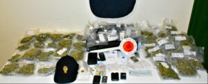Beccato con la droga in auto e in casa, nei guai un 63enne item-thumbnail