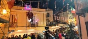 Fiumi di partecipanti a Gioiosa Ionica per la “Festa del Vino di San Martino “ item-thumbnail