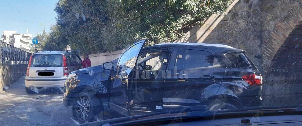 Incidente stradale al sottopasso di Caulonia Marina