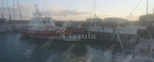 Migranti, in corso un nuovo sbarco a Roccella item-thumbnail