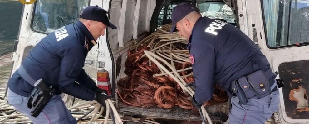 Cosenza, la polizia sequestra cocaina e oltre una tonnellata di rame