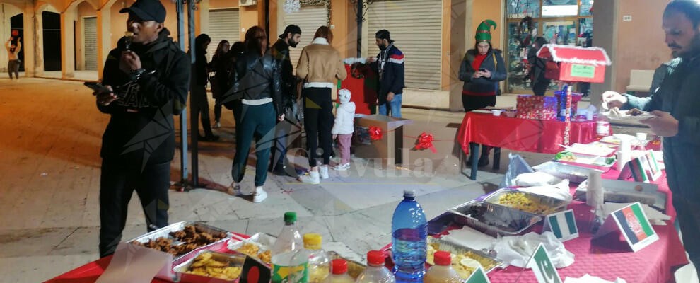 A Caulonia il “Natale dei popoli” con gli elfi della Coop Sankara e di Gnoseon – fotogallery