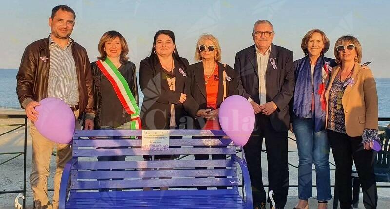 Siderno: Rinviato l’evento di riposizionamento della panchina viola sulla sindrome fibromialgica