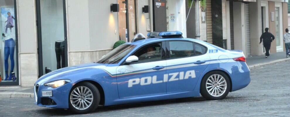 Crotone, sanzionato il titolare di un noto bar sprovvisto di autorizzazioni Crotone, sanzionato il titolare di un noto bar sprovvisto di autorizzazioni