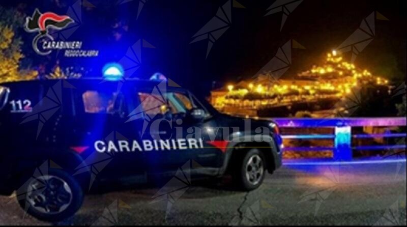 Calabria: occupa abusivamente un appartamento, ruba energia elettrica e detiene marijuana