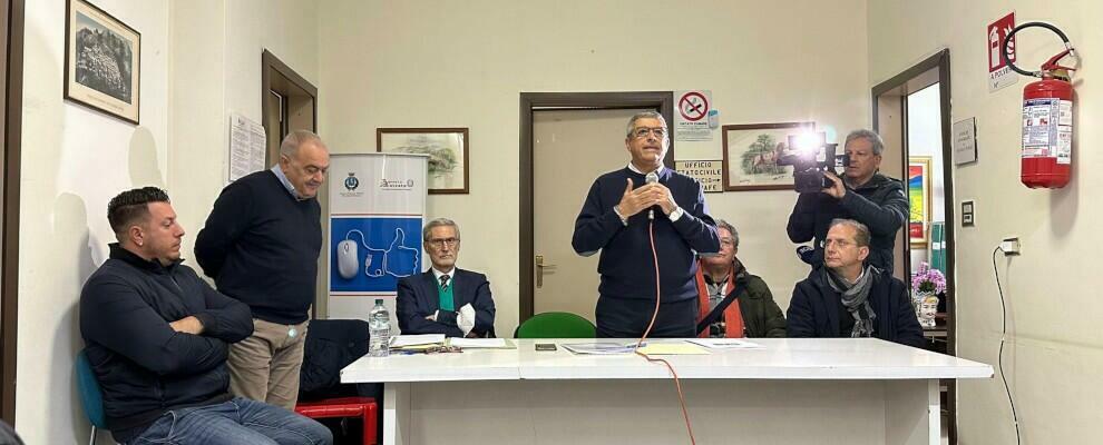Calabria: proteste contro antenna 5G, il sindaco blocca i lavori