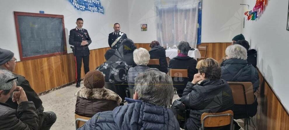 Contrasto alle truffe: I carabinieri incontrano gli anziani a Reggio Calabria