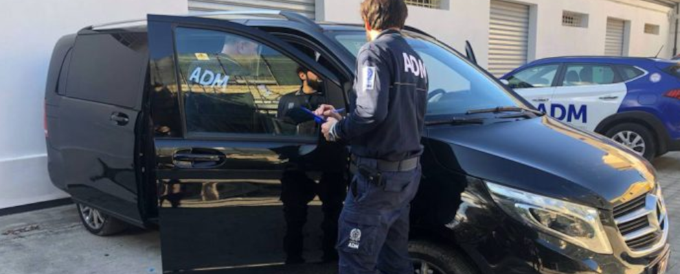 Reggio Calabria, auto acquistate in Germania e rivendute senza pagare l’Iva: scoperta frode per oltre 200mila euro