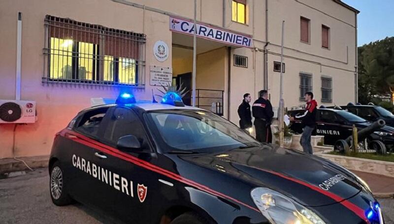 Derubato e picchiato con spranghe, calci e pugni. 4 arresti in provincia di Crotone
