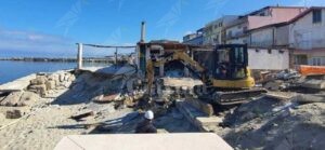 Calabria: Vicesindaco aggredito durante la demolizione di un chiosco abusivo item-thumbnail