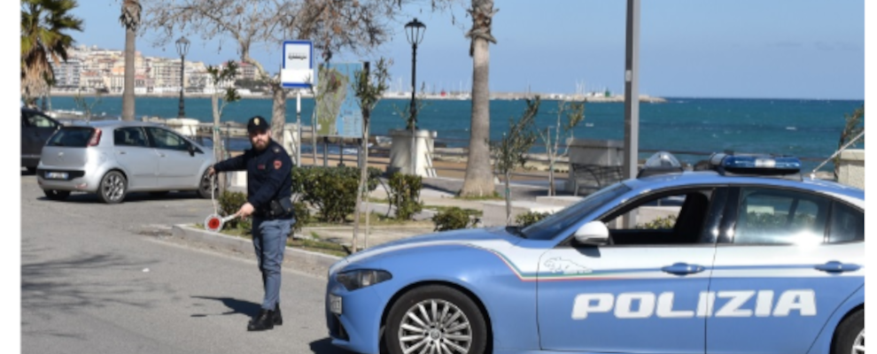 Cosenza: fermato alla guida senza patente e con un coltello a serramanico. Scatta la denuncia