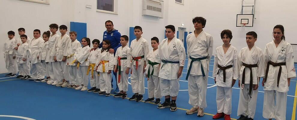 A Siderno la prima sessione d’esami per gli Atleti del CENTRO STUDI KARATE del M° Ursino