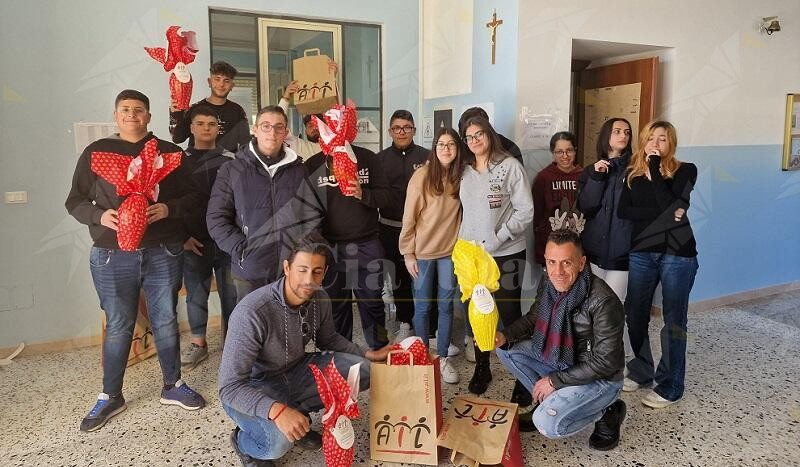 Uova di Pasqua AIL: Il contributo degli studenti dello “Zanotti Bianco”