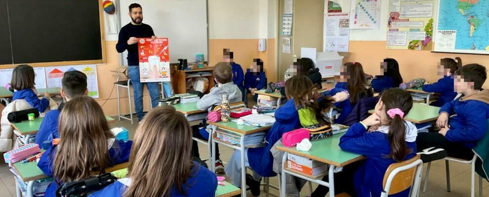 La scuola “F. Jerace” di Polistena apre le porte al progetto educativo “Denti Sani & SorriDenti” La scuola “F. Jerace” di Polistena apre le porte al progetto educativo “Denti Sani & SorriDenti”