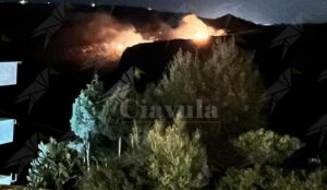 Incendio a Placanica – Fotonotizia item-thumbnail