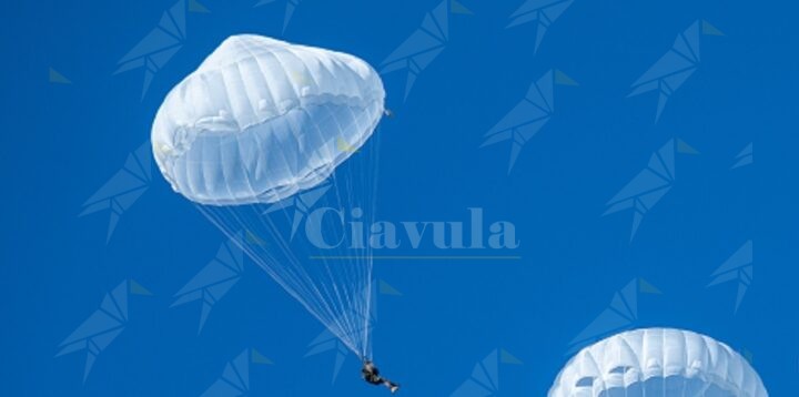 Pacco Paracadute Di Riserva Militare T-11R Aviotrasportato - Usato In Ottime Condizioni