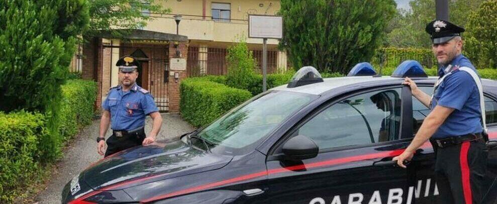 Minaccia di accoltellare e dare fuoco all’ex compagna, un arresto in Calabria