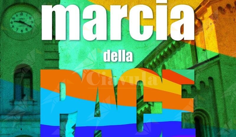 I volontari dei servizi civili in Calabria presenti alla Marcia della Pace di Cinquefrondi