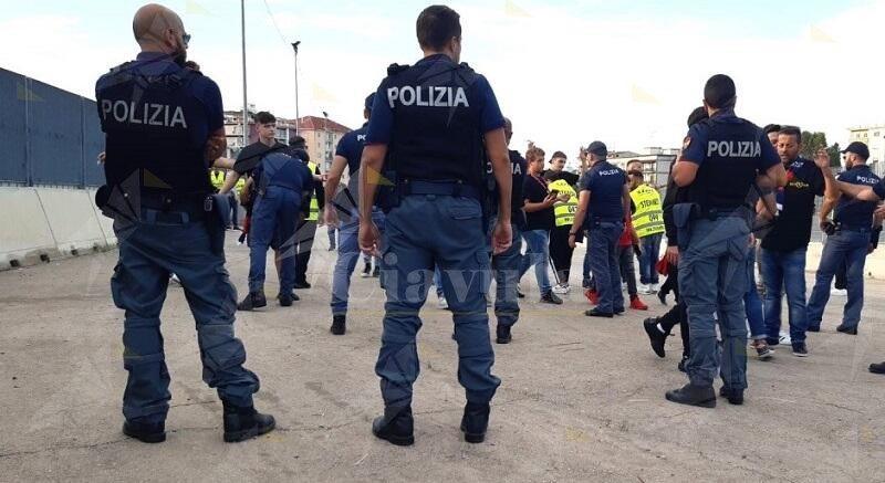 Calcio violento: Minacciò ed aggredì con un bastone l’allenatore della squadra avversaria. Tifoso colpito da provvedimento D.A.SPO.