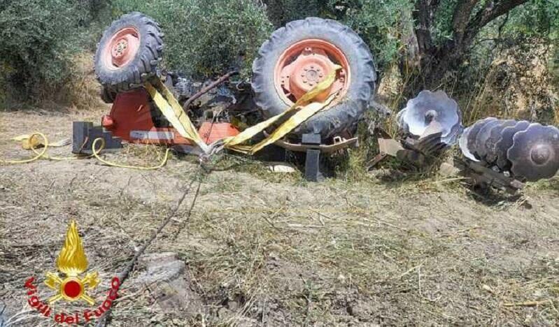 Ennesimo incidente con il trattore in Calabria, perde la vita un pensionato