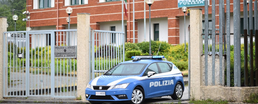 Nasconde 3 kg di hashish nel bagno. Un arresto in Calabria