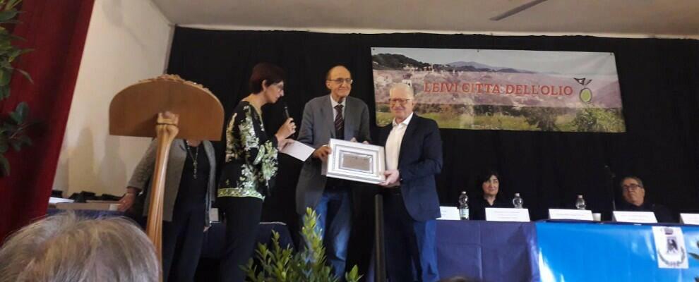 Un docente universitario calabrese premiato in Liguria