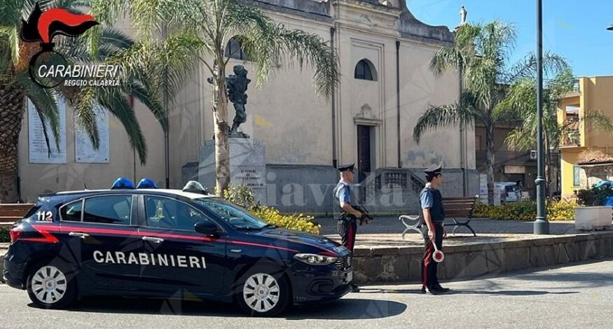 Minacce per impadronirsi del campetto da calcio, denunciati tre minori a Rizziconi