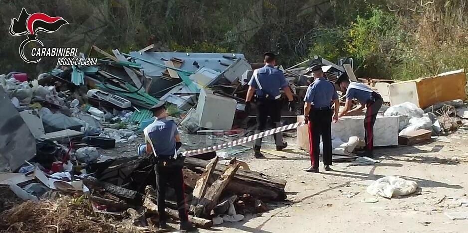 Sequestrate a Gioia Tauro due aree comunali adibite a discarica abusiva