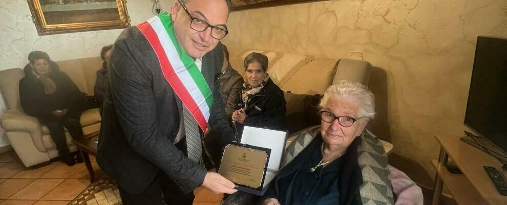 Acquaformosa: la “nonnina” Maria festeggia 100 anni!